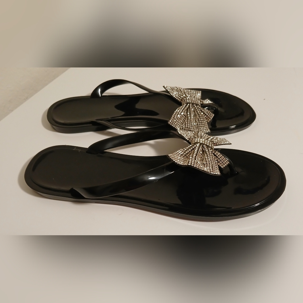 Black Rhinestone Bow Flip Flips - Picture 4 of 6